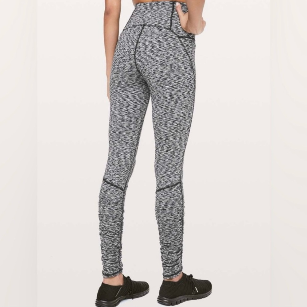 Lululemon Ready To Rulu Tight – Spaced Out Space Dye Black White – Size 10